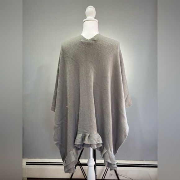 SALE! Gray Apt 9 Soft Poncho Sweater EUC - Picture 2 of 6